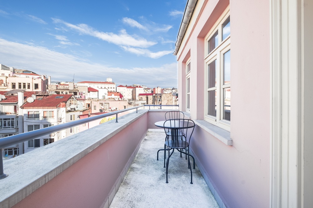 Turna 7 with Sea View