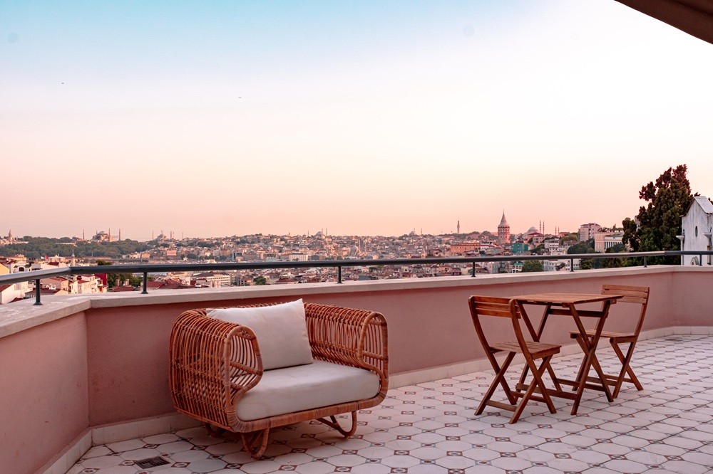 Turna 6 with Private Terrace