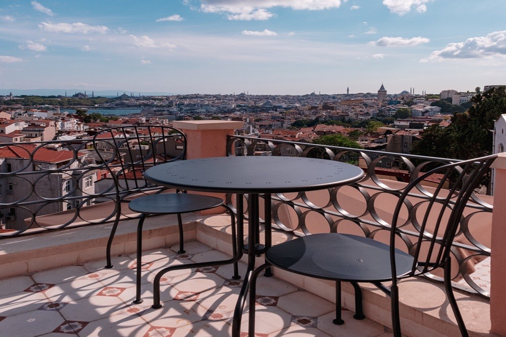 Turna 7 with Sea View